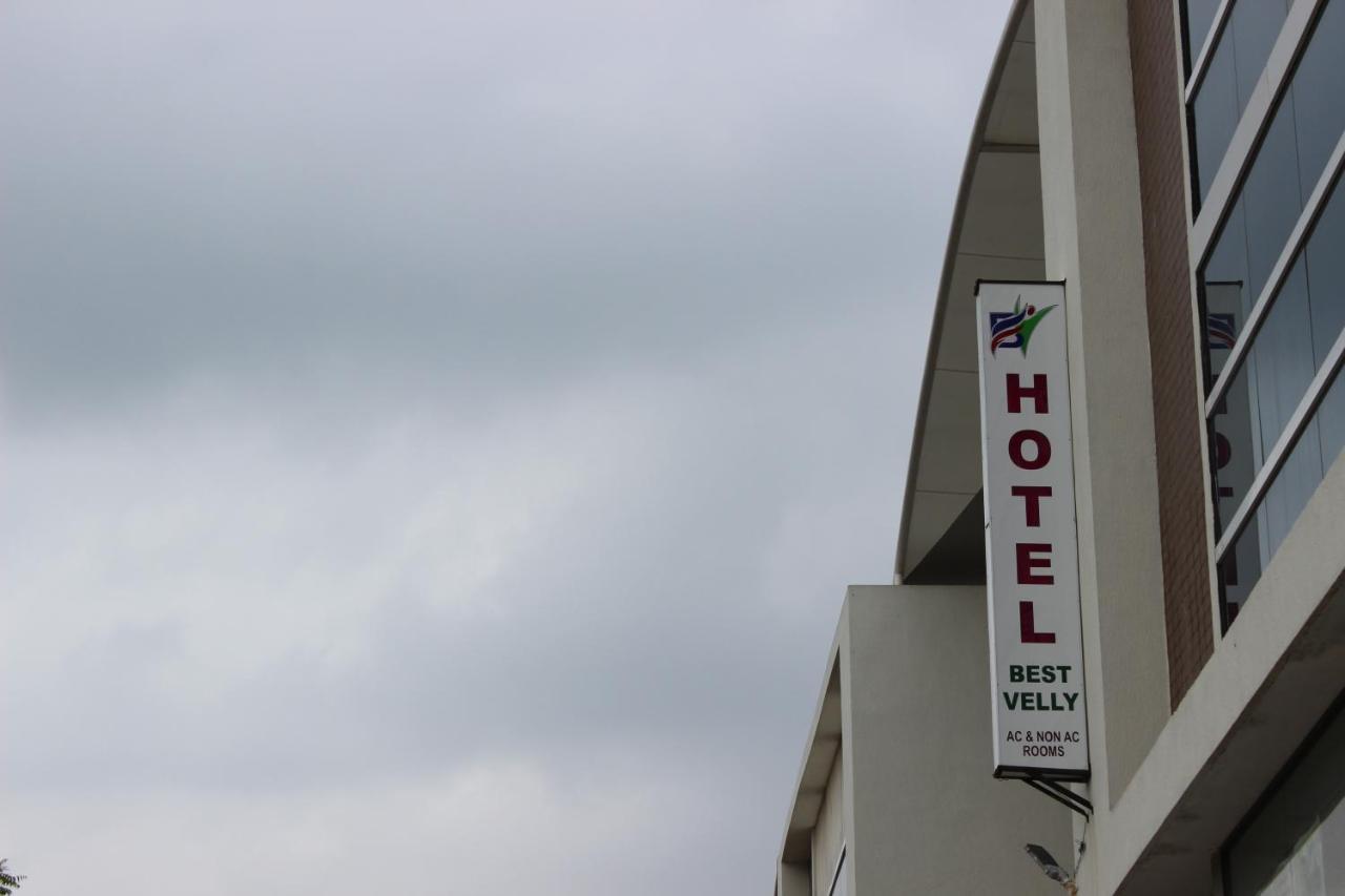 Hotel Best Velly Gándhínagar Exteriér fotografie
