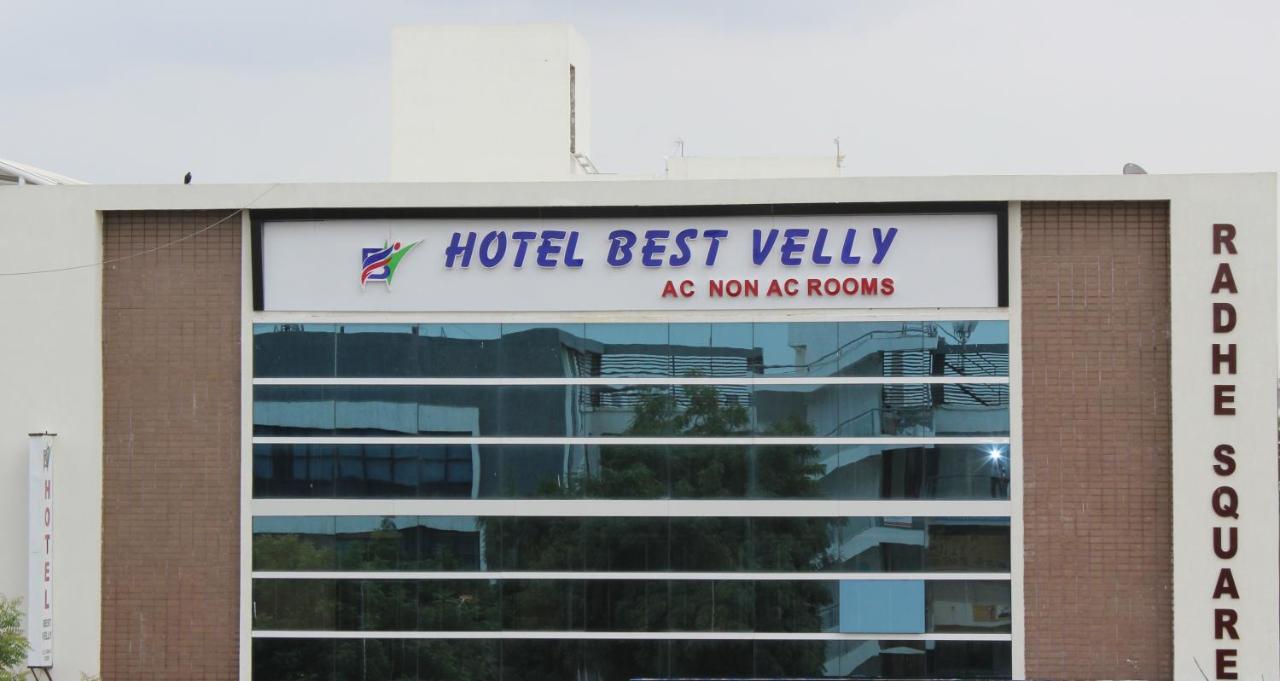 Hotel Best Velly Gándhínagar Exteriér fotografie